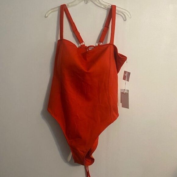 Good American Bright Poppy 1 piece swimsuit, size 7/(4X) - Picture 1 of 4